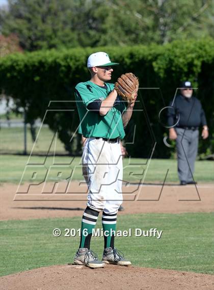 Thumbnail 1 in Tehachapi vs. North photogallery.