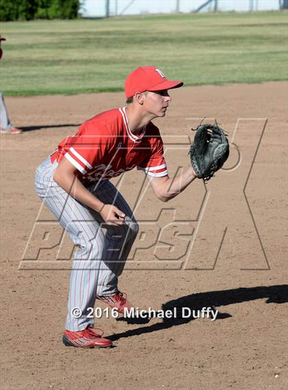 Thumbnail 1 in Tehachapi vs. North photogallery.