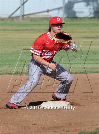 Thumbnail 3 in Tehachapi vs. North photogallery.