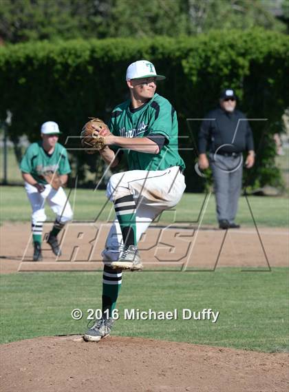 Thumbnail 2 in Tehachapi vs. North photogallery.