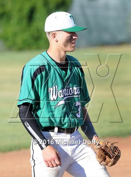 Thumbnail 2 in Tehachapi vs. North photogallery.