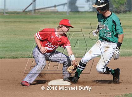 Thumbnail 2 in Tehachapi vs. North photogallery.