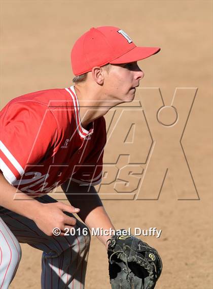 Thumbnail 1 in Tehachapi vs. North photogallery.