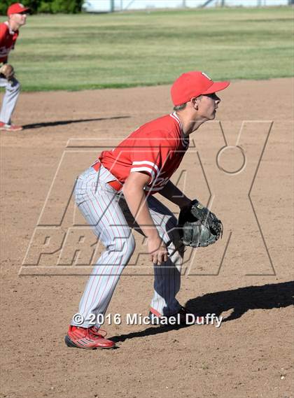Thumbnail 2 in Tehachapi vs. North photogallery.