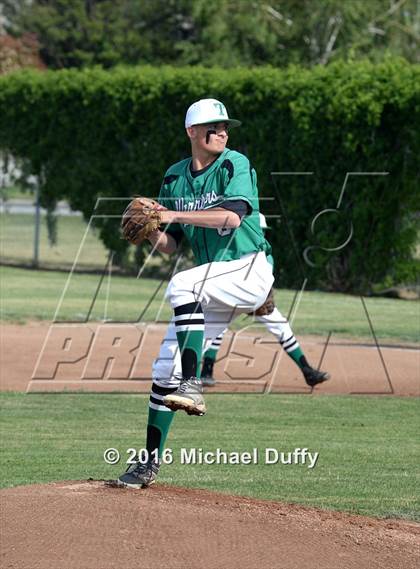 Thumbnail 2 in Tehachapi vs. North photogallery.