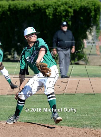 Thumbnail 3 in Tehachapi vs. North photogallery.