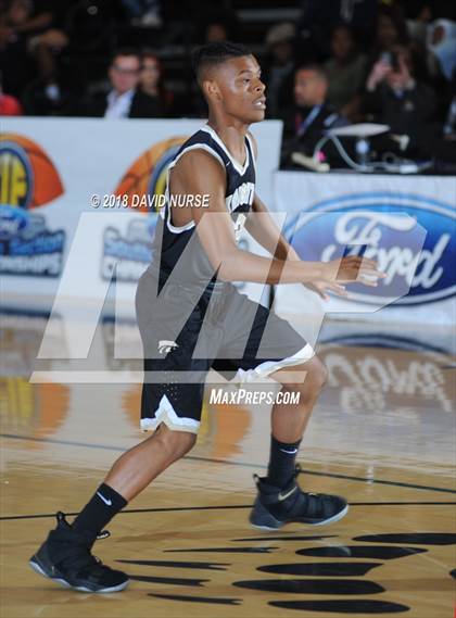 Thumbnail 2 in Knight vs. Crean Lutheran (CIF Division 3AA Final) photogallery.