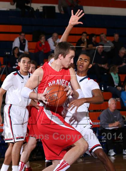 Thumbnail 2 in Bountiful vs. Pinnacle (Tarkanian Classic) photogallery.