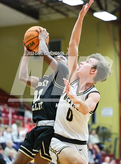 Thumbnail 2 in Sipsey Valley vs. DeKalb County photogallery.