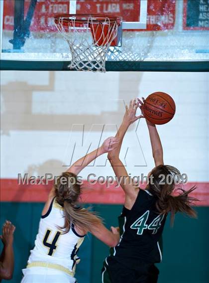 Thumbnail 2 in Yucaipa vs. Upland (Lady Bears Holiday Classic) photogallery.