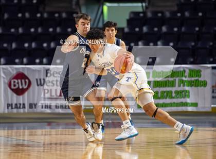Thumbnail 2 in Olympia vs. Tahoma (King Showcase) photogallery.
