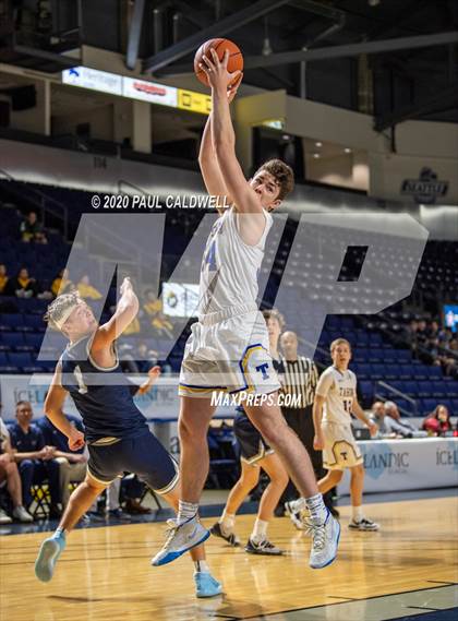 Thumbnail 3 in Olympia vs. Tahoma (King Showcase) photogallery.