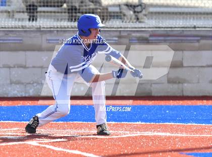 Thumbnail 1 in Nolan Catholic vs Dallas Christian (Texas Private School Classic) photogallery.