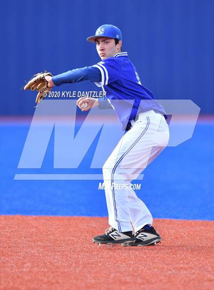 Thumbnail 3 in Nolan Catholic vs Dallas Christian (Texas Private School Classic) photogallery.