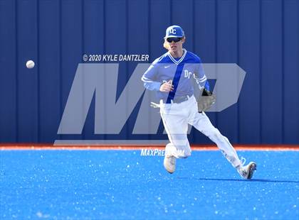 Thumbnail 2 in Nolan Catholic vs Dallas Christian (Texas Private School Classic) photogallery.