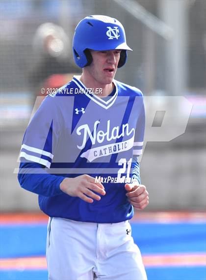 Thumbnail 3 in Nolan Catholic vs Dallas Christian (Texas Private School Classic) photogallery.