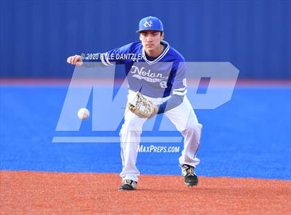 Thumbnail 2 in Nolan Catholic vs Dallas Christian (Texas Private School Classic) photogallery.