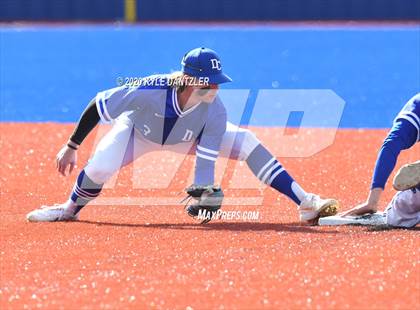 Thumbnail 3 in Nolan Catholic vs Dallas Christian (Texas Private School Classic) photogallery.