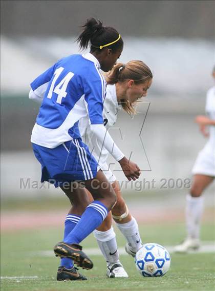 Thumbnail 3 in John Jay-EF vs. Washingtonville (Class AA regional championship) photogallery.