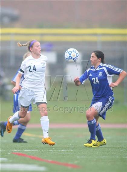 Thumbnail 3 in John Jay-EF vs. Washingtonville (Class AA regional championship) photogallery.