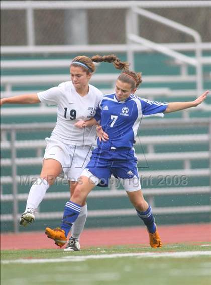 Thumbnail 3 in John Jay-EF vs. Washingtonville (Class AA regional championship) photogallery.