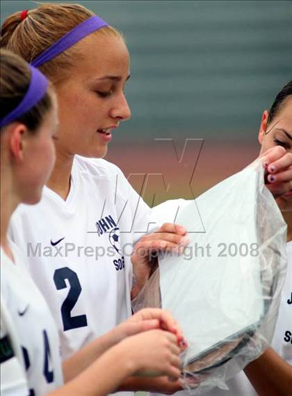 Thumbnail 1 in John Jay-EF vs. Washingtonville (Class AA regional championship) photogallery.