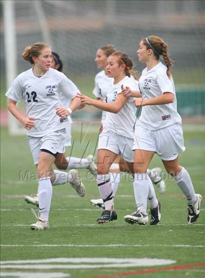 Thumbnail 2 in John Jay-EF vs. Washingtonville (Class AA regional championship) photogallery.