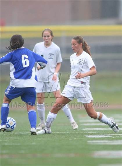 Thumbnail 1 in John Jay-EF vs. Washingtonville (Class AA regional championship) photogallery.