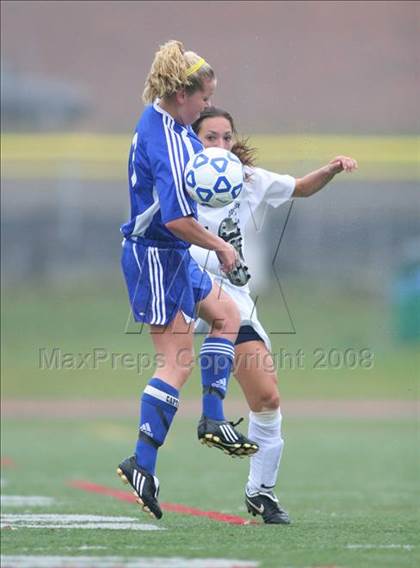 Thumbnail 3 in John Jay-EF vs. Washingtonville (Class AA regional championship) photogallery.