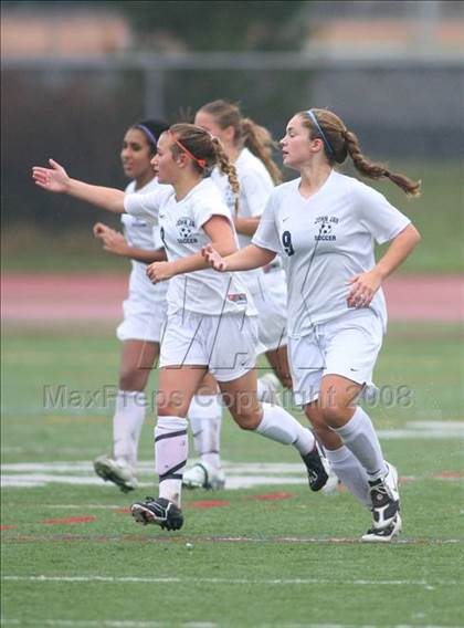 Thumbnail 1 in John Jay-EF vs. Washingtonville (Class AA regional championship) photogallery.