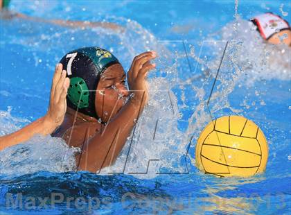 Thumbnail 1 in Long Beach Poly @ La Jolla photogallery.
