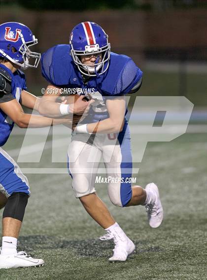 Thumbnail 1 in Memphis University vs Ridgeway photogallery.