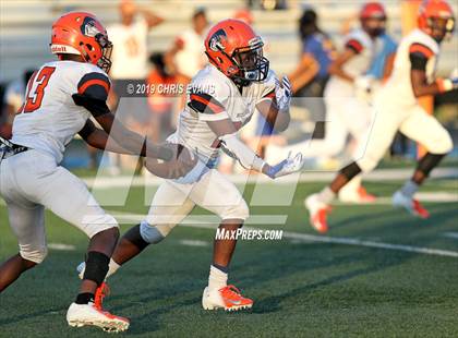 Thumbnail 1 in Memphis University vs Ridgeway photogallery.