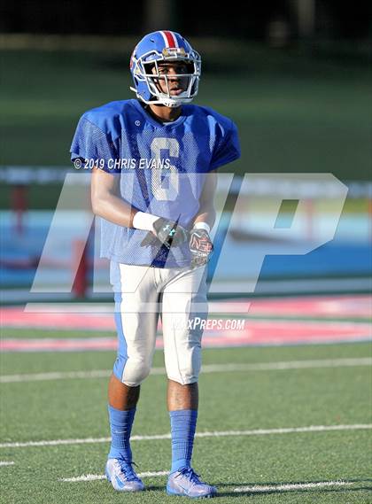 Thumbnail 3 in Memphis University vs Ridgeway photogallery.