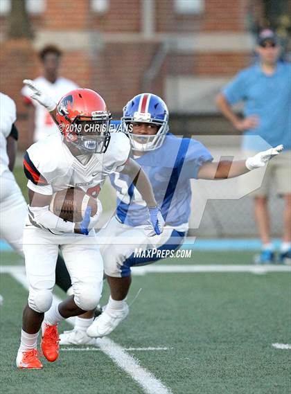 Thumbnail 2 in Memphis University vs Ridgeway photogallery.