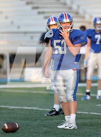 Thumbnail 3 in Memphis University vs Ridgeway photogallery.