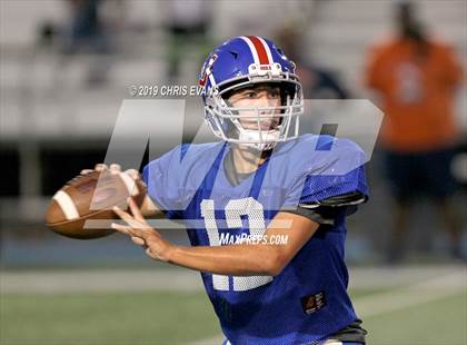 Thumbnail 1 in Memphis University vs Ridgeway photogallery.