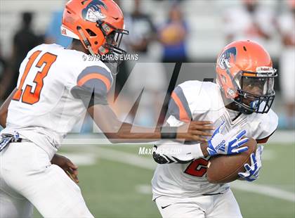 Thumbnail 2 in Memphis University vs Ridgeway photogallery.