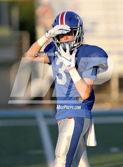 Thumbnail 3 in Memphis University vs Ridgeway photogallery.