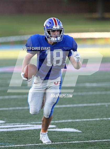 Thumbnail 1 in Memphis University vs Ridgeway photogallery.