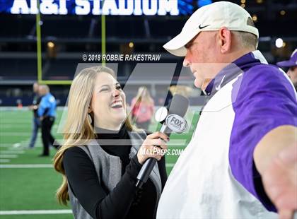 Thumbnail 3 in Gruver vs. Mart (UIL 2A Division 2 Championship) photogallery.