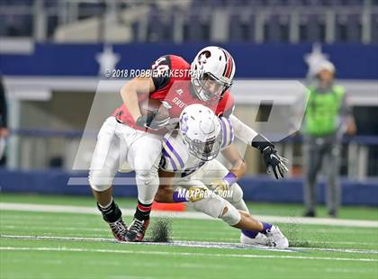 Thumbnail 3 in Gruver vs. Mart (UIL 2A Division 2 Championship) photogallery.