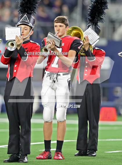 Thumbnail 2 in Gruver vs. Mart (UIL 2A Division 2 Championship) photogallery.