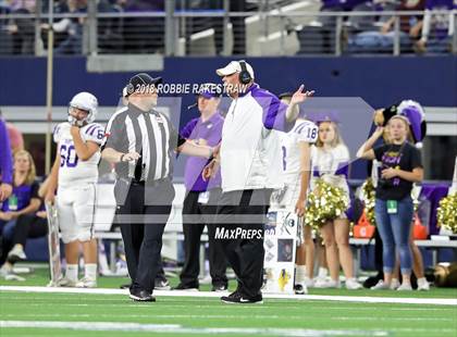 Thumbnail 2 in Gruver vs. Mart (UIL 2A Division 2 Championship) photogallery.