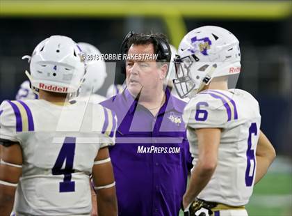 Thumbnail 1 in Gruver vs. Mart (UIL 2A Division 2 Championship) photogallery.