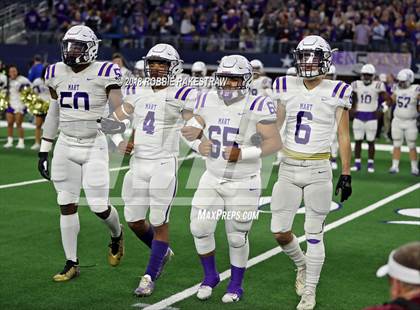 Thumbnail 2 in Gruver vs. Mart (UIL 2A Division 2 Championship) photogallery.