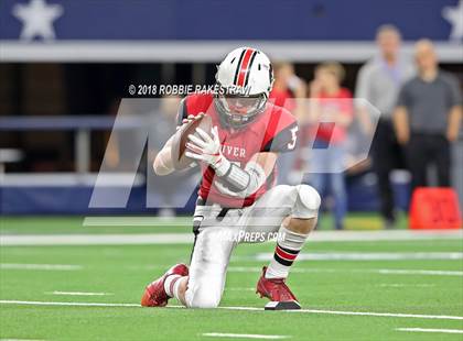 Thumbnail 2 in Gruver vs. Mart (UIL 2A Division 2 Championship) photogallery.