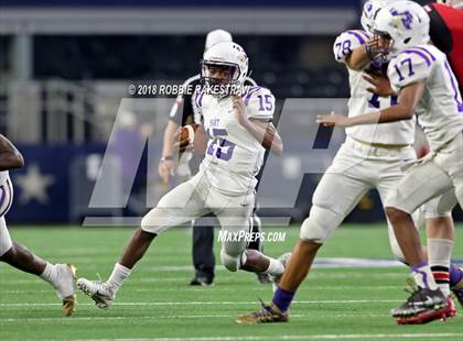 Thumbnail 3 in Gruver vs. Mart (UIL 2A Division 2 Championship) photogallery.