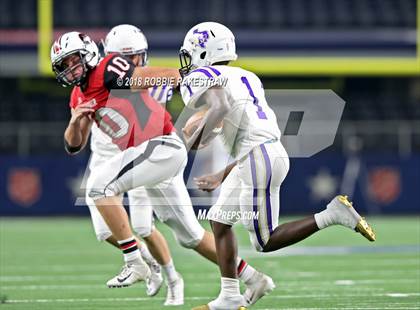 Thumbnail 3 in Gruver vs. Mart (UIL 2A Division 2 Championship) photogallery.
