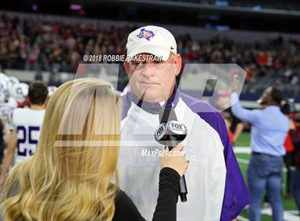 Thumbnail 2 in Gruver vs. Mart (UIL 2A Division 2 Championship) photogallery.